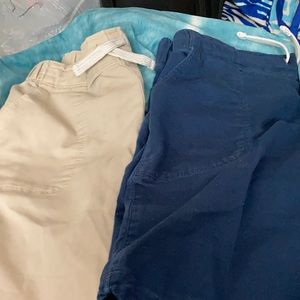 Girls 2 shorts draw string waist -